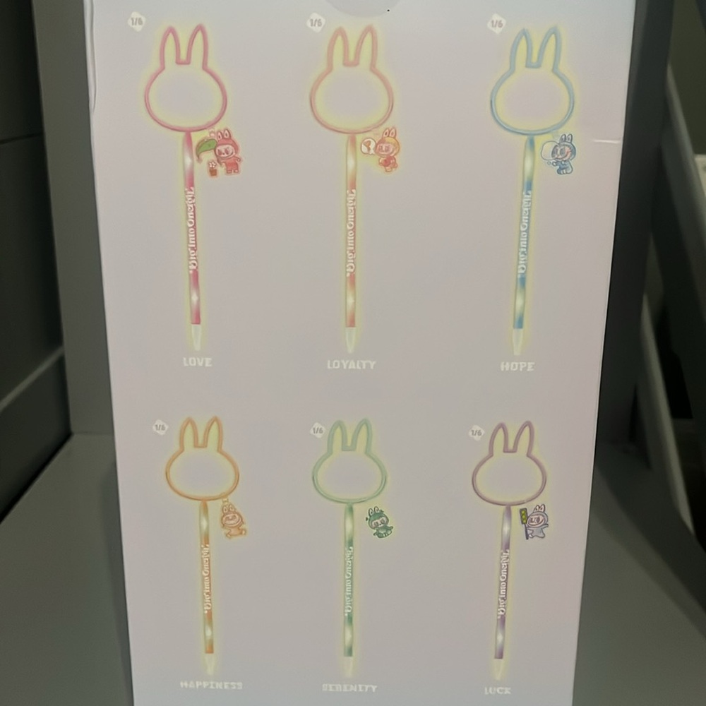 POP MART Big Into Energy Pen - SERENITY - Picture 8 of 12